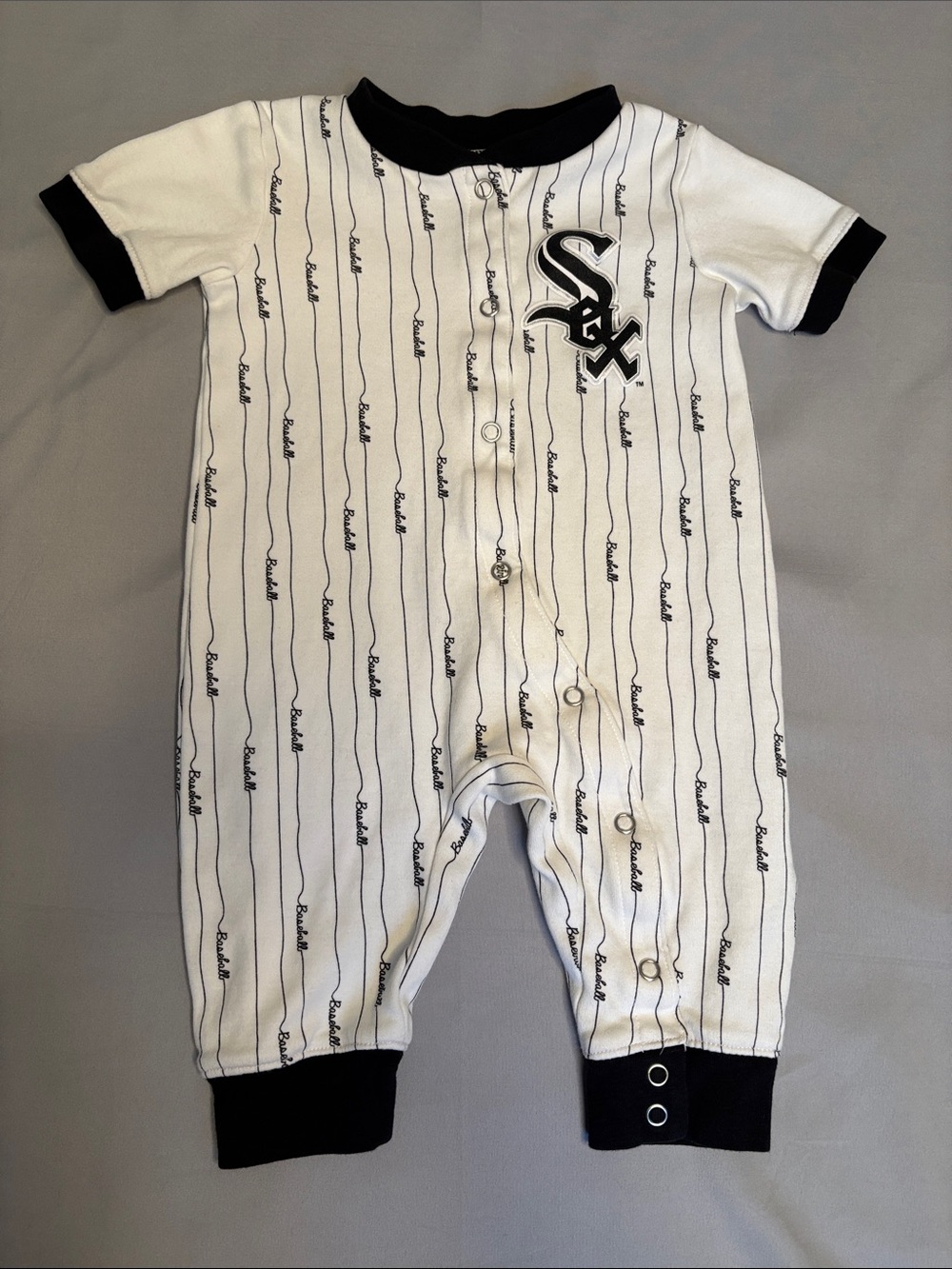 MBL Chicago White Sox Baby One-Piece - White/Black 6-9m